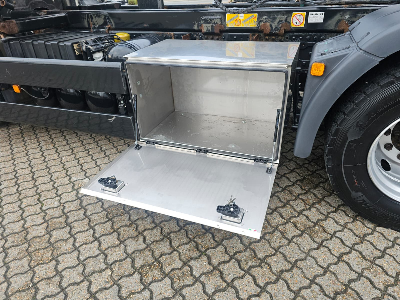 Camion porte-conteneur/ Caisse mobile MAN TGS 26.400 6X2-4: photos 13