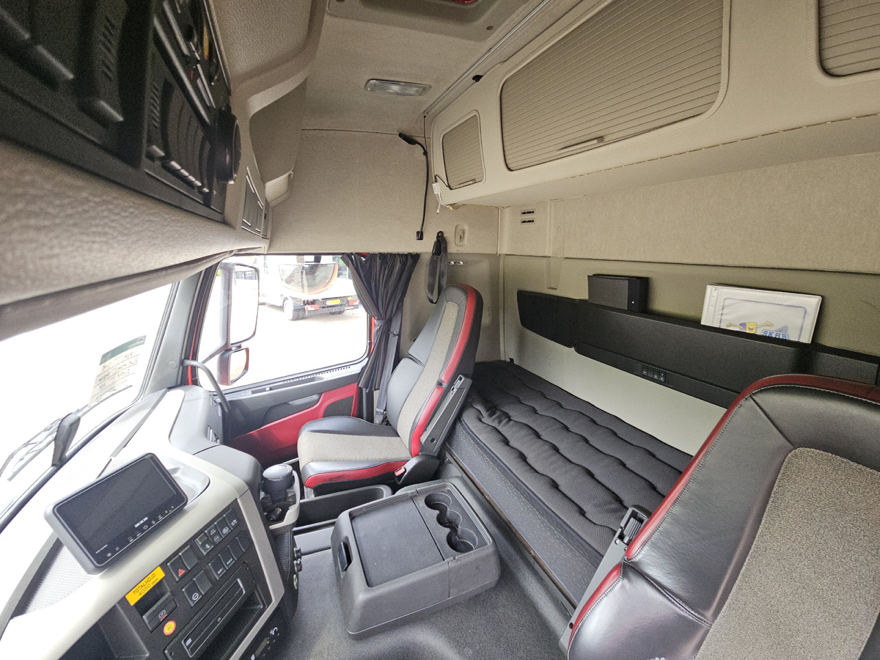 Camion fourgon Volvo FM340: photos 6
