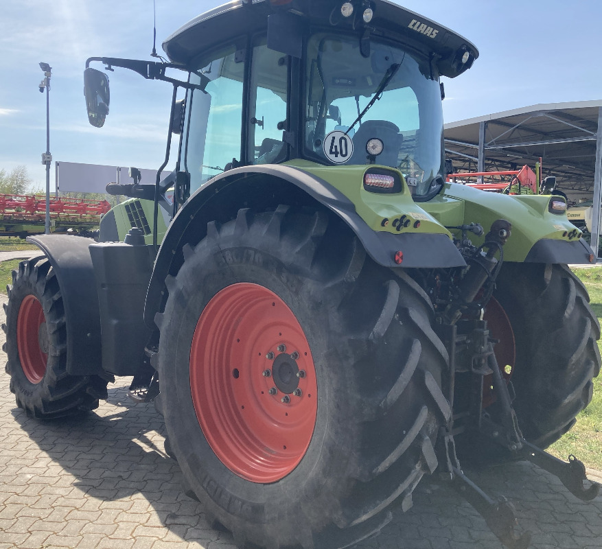 CLAAS Arion 650 CEBIS - Tracteur agricole: photos 5 CLAAS Arion 650 CEBIS - Tracteur agricole: photos 5