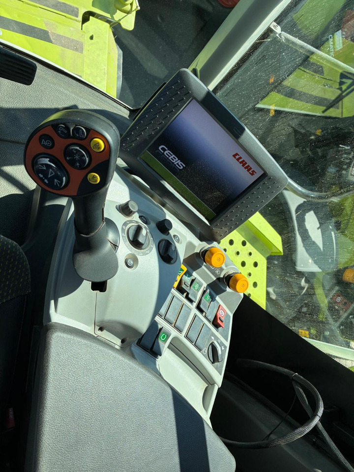 Moissonneuse-batteuse CLAAS Lexion 760TT: photos 6 Moissonneuse-batteuse CLAAS Lexion 760TT: photos 6