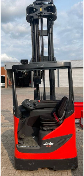 Linde R 16 HD-01 - Chariot à mât rétractable: photos 1 Linde R 16 HD-01 - Chariot à mât rétractable: photos 1