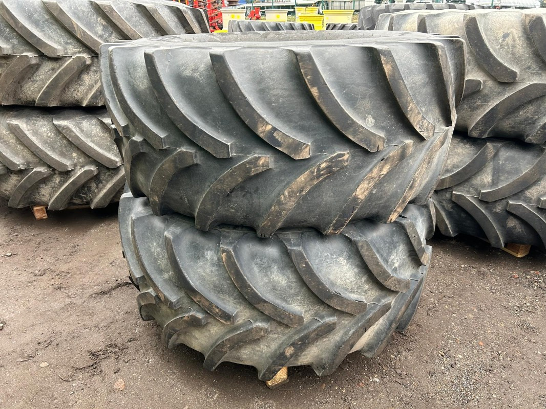 600/70R28 650/85R38 Kompletträder - Pneu pour Machine agricole: photos 2 600/70R28 650/85R38 Kompletträder - Pneu pour Machine agricole: photos 2