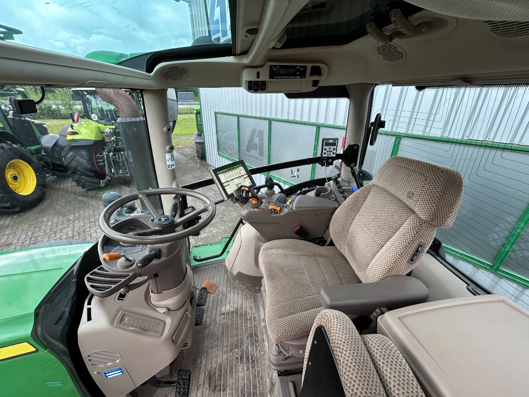 John Deere 6250R - Tracteur agricole: photos 2 John Deere 6250R - Tracteur agricole: photos 2