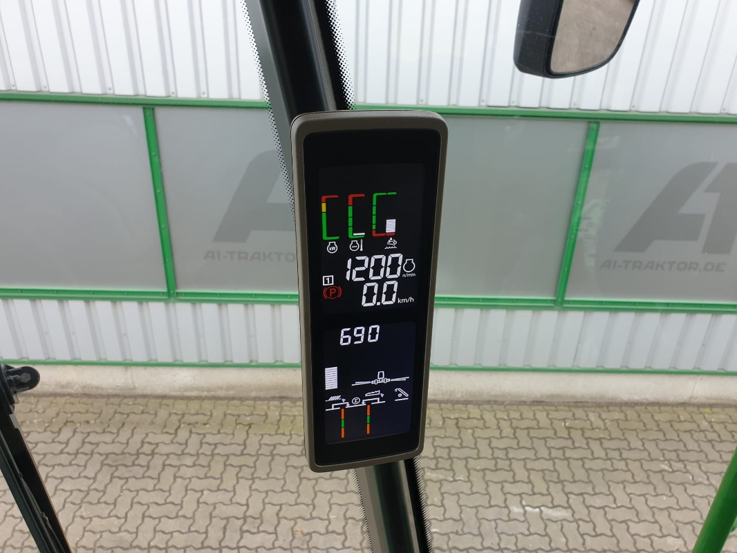 John Deere S770 - Moissonneuse-batteuse: photos 3 John Deere S770 - Moissonneuse-batteuse: photos 3