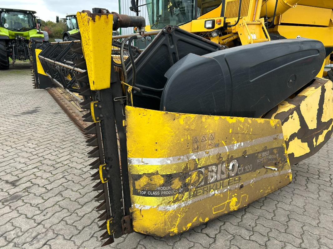 New Holland TX 68 Plus - Moissonneuse-batteuse: photos 3 New Holland TX 68 Plus - Moissonneuse-batteuse: photos 3