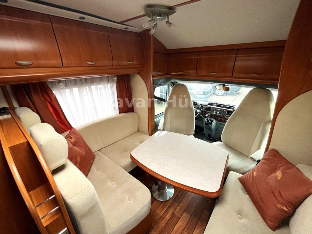 Camping-car profilé Hobby Siesta 650 GFLC - Festbett - Klima - Solar - AHK