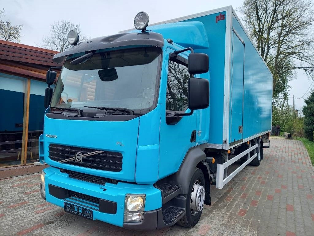Volvo FL 240, 4x2, GW 16000 KG  - Camion fourgon: photos 1 Volvo FL 240, 4x2, GW 16000 KG  - Camion fourgon: photos 1