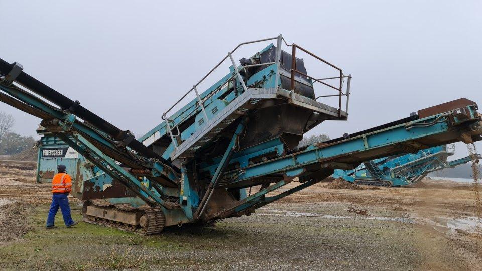 Powerscreen CHIEFTAIN 1400 Raupmobile Siebanlage - Crible: photos 1 Powerscreen CHIEFTAIN 1400 Raupmobile Siebanlage - Crible: photos 1