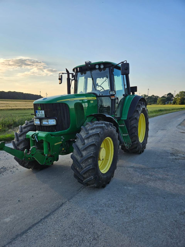 John Deere 6920 - Tracteur agricole: photos 1 John Deere 6920 - Tracteur agricole: photos 1
