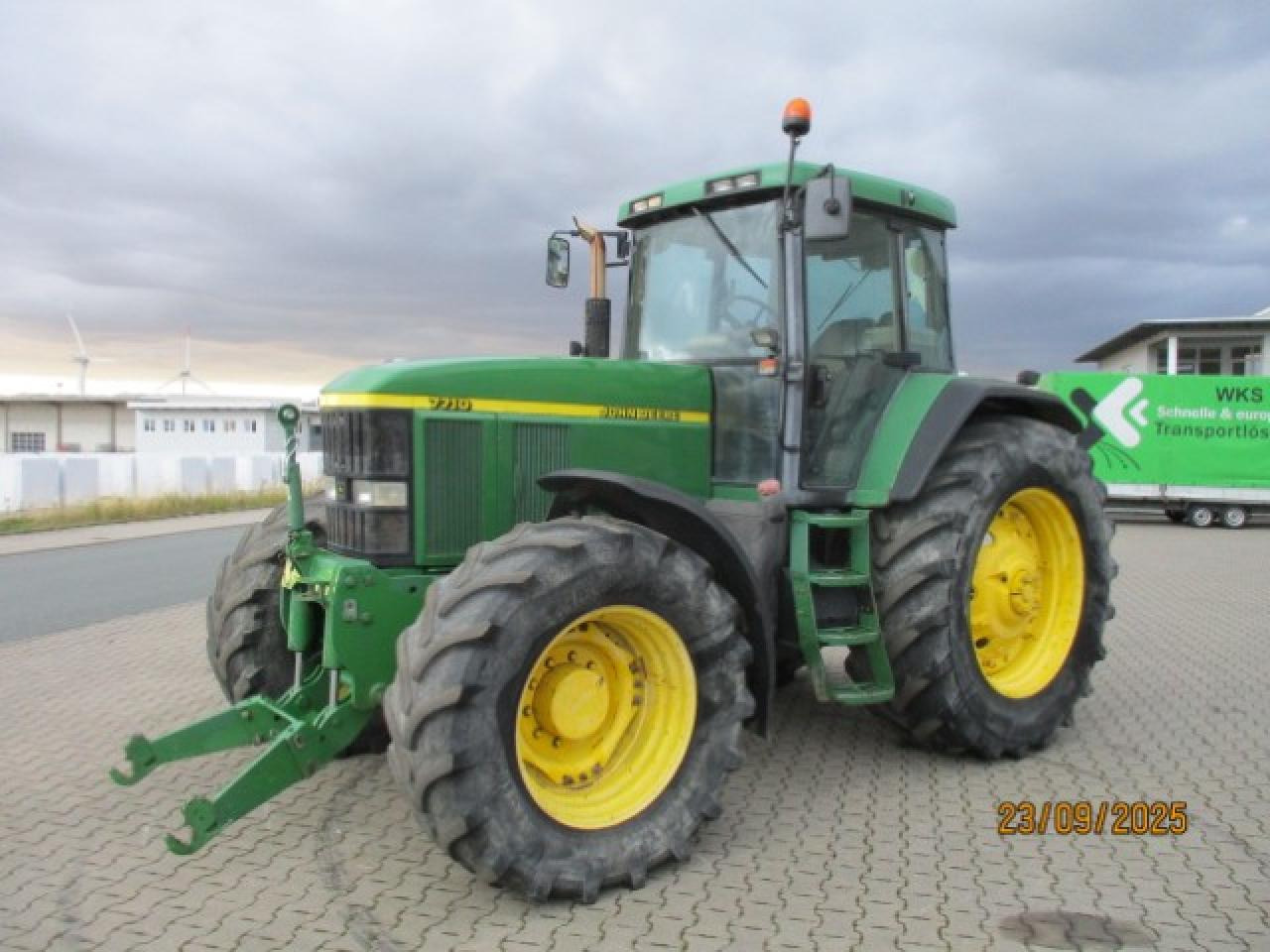 John Deere 7710 TLS  Krichgang - Tracteur agricole: photos 1 John Deere 7710 TLS  Krichgang - Tracteur agricole: photos 1
