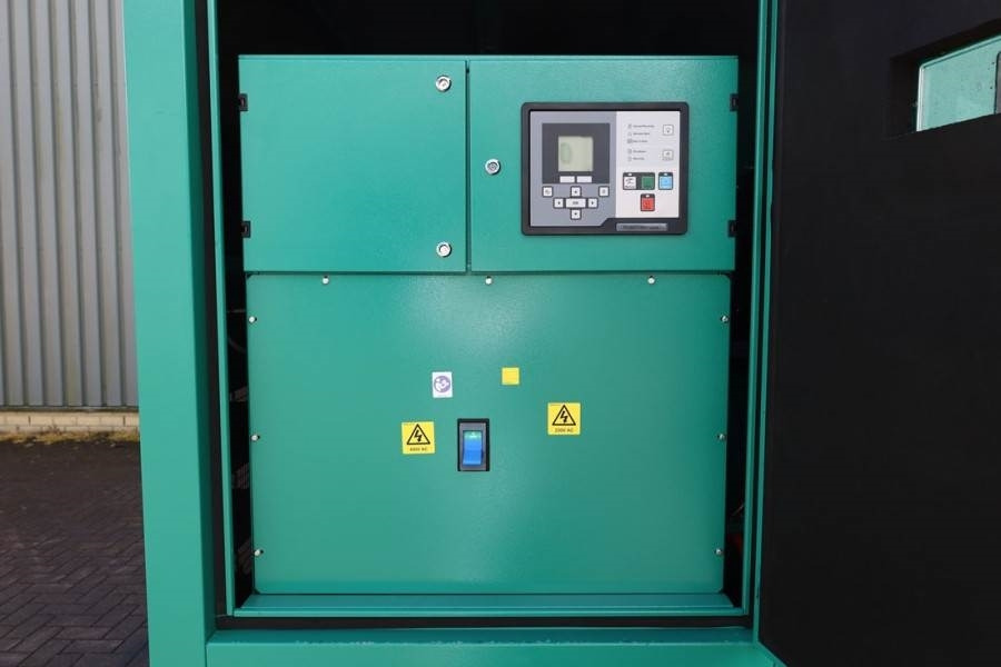Cummins C550D5Q Declaration of Conformity, Diesel, 550kVA, - Groupe électrogène: photos 2 Cummins C550D5Q Declaration of Conformity, Diesel, 550kVA, - Groupe électrogène: photos 2