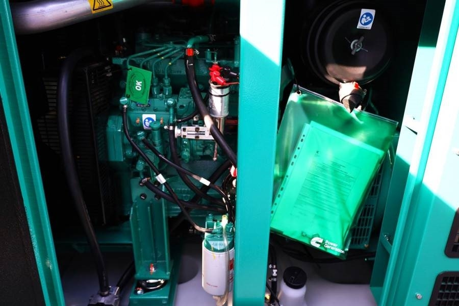 Cummins C55D5EQ Declaration of Conformity, Diesel, 55kVA, - Groupe électrogène: photos 4 Cummins C55D5EQ Declaration of Conformity, Diesel, 55kVA, - Groupe électrogène: photos 4