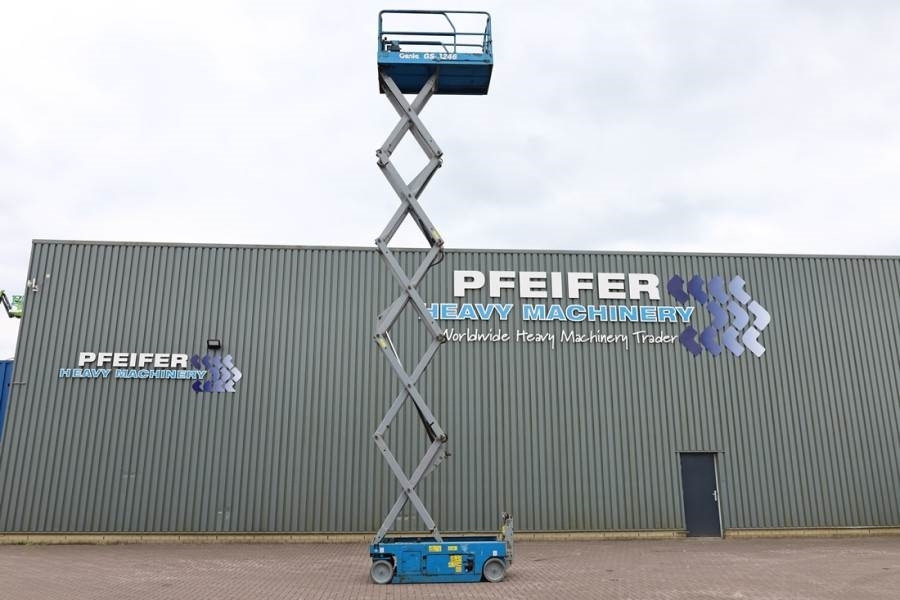 Genie GS3246 Electric, Working Height 11.75 m, 318kg Cap  - Nacelle ciseaux: photos 3 Genie GS3246 Electric, Working Height 11.75 m, 318kg Cap  - Nacelle ciseaux: photos 3