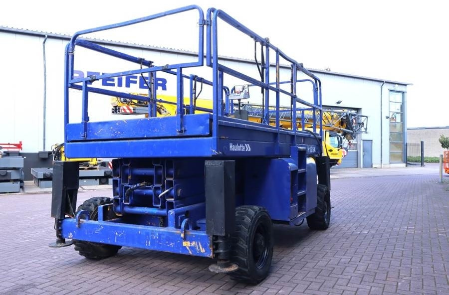 Haulotte H12SX Diesel, 4x4 Drive, 12m Working Height, 700kg - Nacelle ciseaux: photos 2 Haulotte H12SX Diesel, 4x4 Drive, 12m Working Height, 700kg - Nacelle ciseaux: photos 2