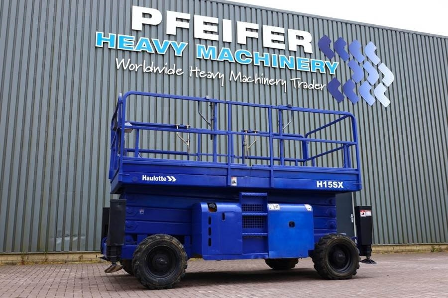 Haulotte H15SX Diesel, 4x4 Drive 15 Working Height, 500kg C - Nacelle ciseaux: photos 1 Haulotte H15SX Diesel, 4x4 Drive 15 Working Height, 500kg C - Nacelle ciseaux: photos 1