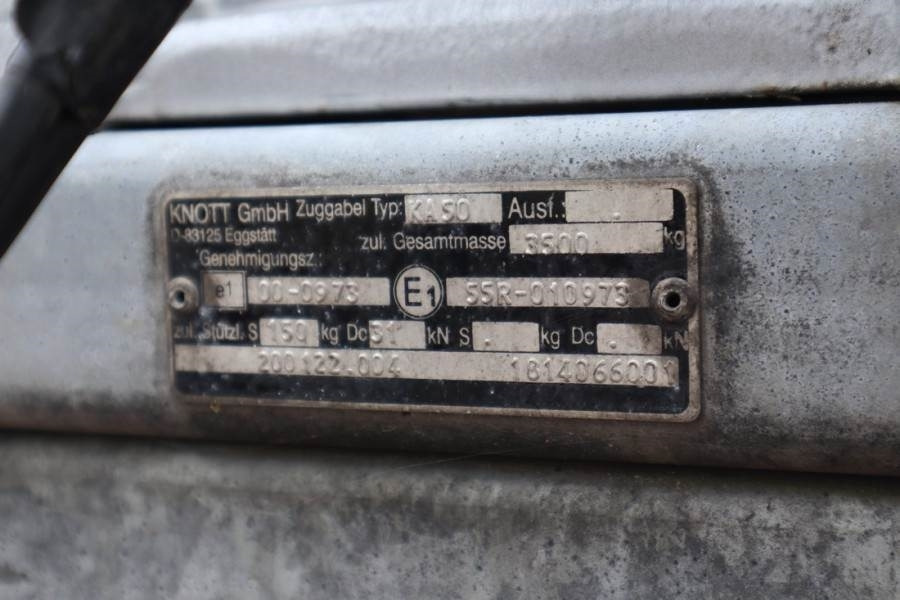 Henra Multi 3500kg Henra Multi 3500 kg loading capacity - Remorque voiture: photos 3 Henra Multi 3500kg Henra Multi 3500 kg loading capacity - Remorque voiture: photos 3
