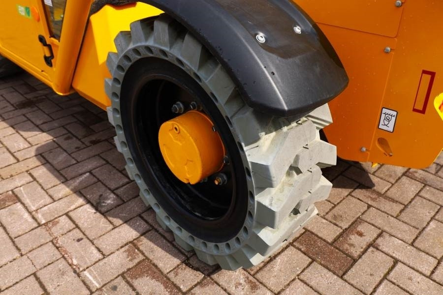 Chariot télescopique JCB 525-60E Guarantee! Fully Electric, 2500kg Capacity: photos 18