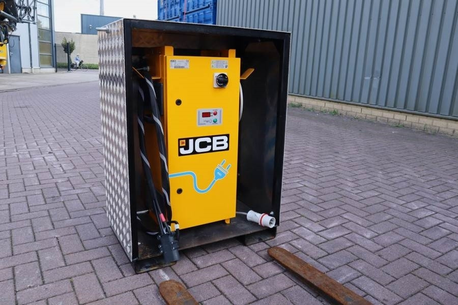 JCB 525-60E Guarantee! Fully Electric, 2500kg Capacity - Chariot télescopique: photos 5 JCB 525-60E Guarantee! Fully Electric, 2500kg Capacity - Chariot télescopique: photos 5