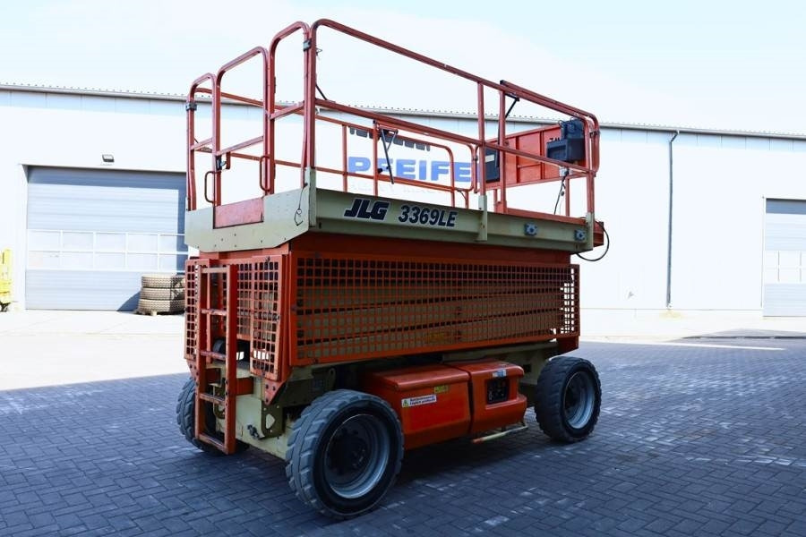 JLG 3369LE Electric, 12m Working Height, 450kg Capacit - Nacelle ciseaux: photos 2 JLG 3369LE Electric, 12m Working Height, 450kg Capacit - Nacelle ciseaux: photos 2