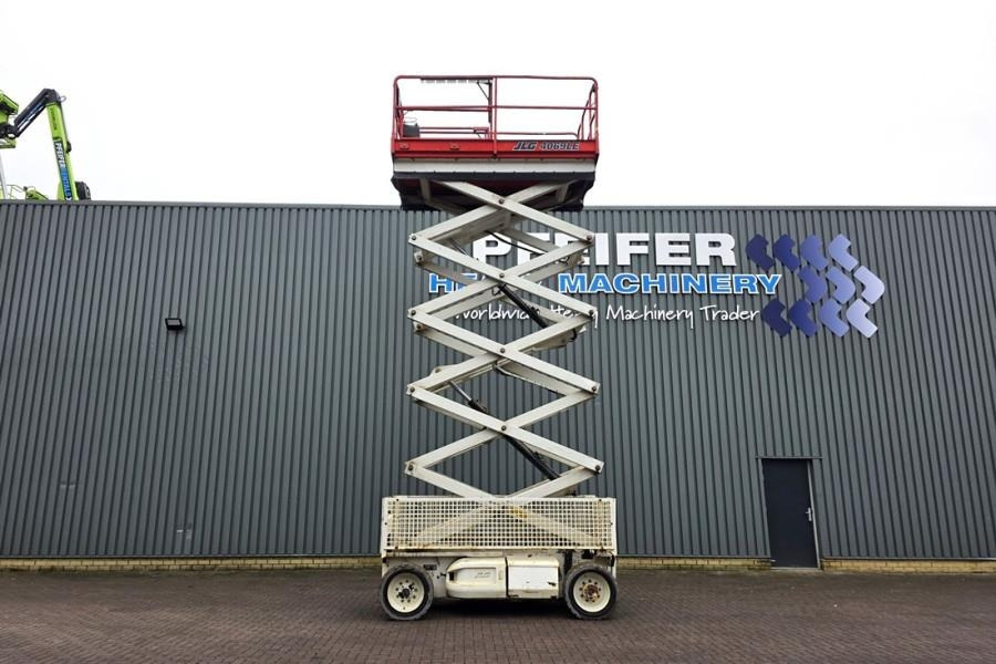 JLG 4069LE Electric, 14.2m Working Height, 360kg Capac - Nacelle ciseaux: photos 3 JLG 4069LE Electric, 14.2m Working Height, 360kg Capac - Nacelle ciseaux: photos 3