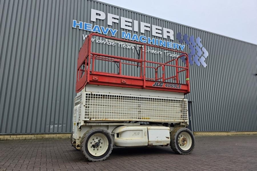 JLG 4069LE Electric, 14.2m Working Height, 360kg Capac - Nacelle ciseaux: photos 1 JLG 4069LE Electric, 14.2m Working Height, 360kg Capac - Nacelle ciseaux: photos 1