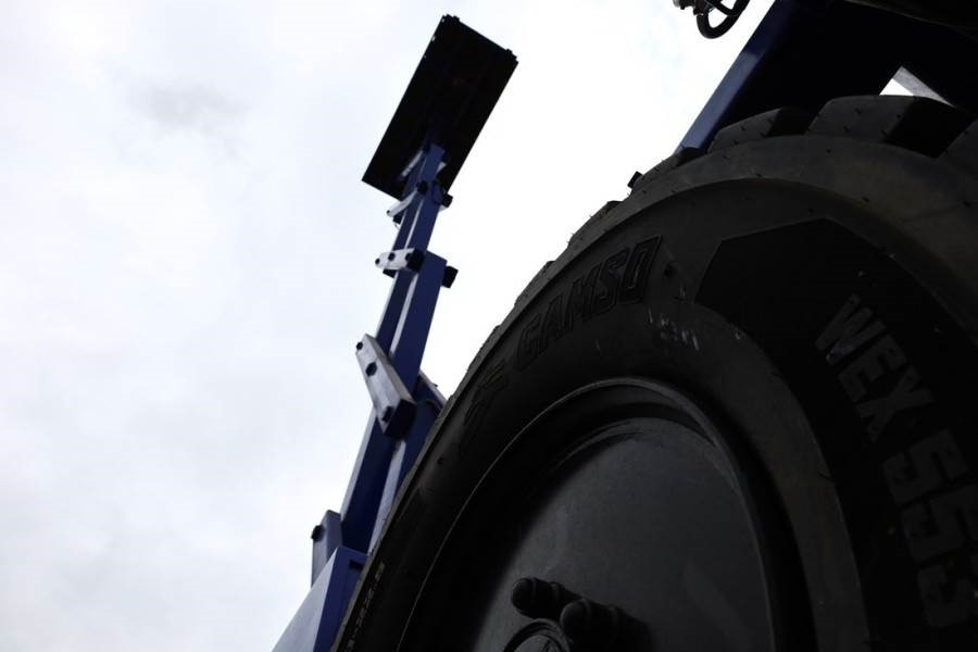 Nacelle ciseaux Liftlux SL210-25 D4WD S/P Diesel, Hydraulic Deck Extension: photos 10