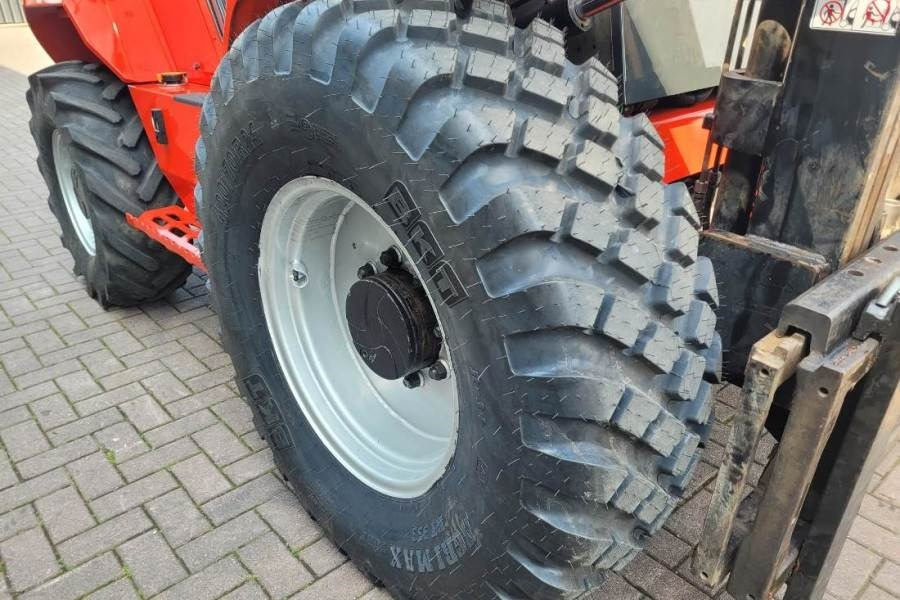 Chariot tout terrain Manitou M30-4 Valid Inspection, *Guarantee, Diesel, 4x4 Dr: photos 15