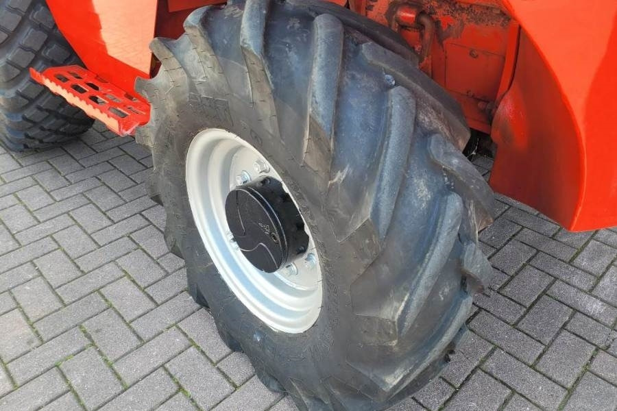 Chariot tout terrain Manitou M30-4 Valid Inspection, *Guarantee, Diesel, 4x4 Dr: photos 13