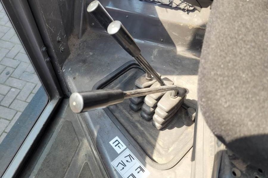 Chariot tout terrain Manitou M30-4 Valid Inspection, *Guarantee, Diesel, 4x4 Dr: photos 11