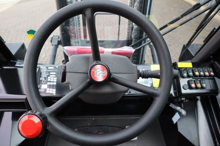 Chariot tout terrain Manitou M30-4 Valid inspection, *Guarantee! Diesel, 4x4 Dr: photos 10