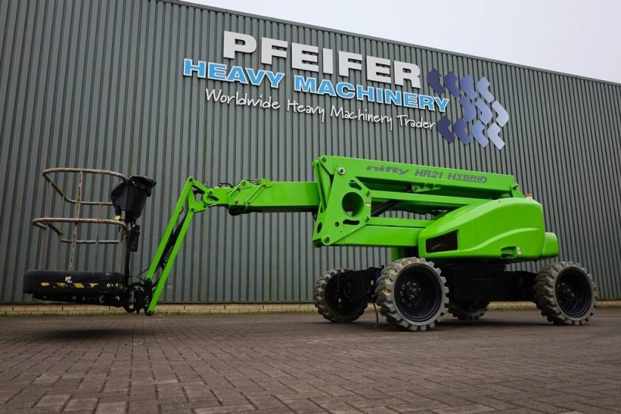 Niftylift HR21 HYBRIDE 4x4 MK2 Hybride, 4x4 Drive, 21m Worki - Nacelle articulée: photos 1 Niftylift HR21 HYBRIDE 4x4 MK2 Hybride, 4x4 Drive, 21m Worki - Nacelle articulée: photos 1