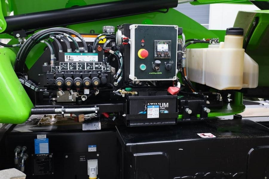 Niftylift HR21 HYBRIDE 4x4 MK2 Hybride, 4x4 Drive, 21m Worki - Nacelle articulée: photos 5 Niftylift HR21 HYBRIDE 4x4 MK2 Hybride, 4x4 Drive, 21m Worki - Nacelle articulée: photos 5