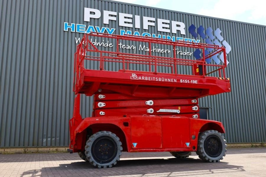 PB LIFT S151-19E 4x4 Electric, 4x4 Drive, 15m Working - Nacelle ciseaux: photos 1 PB LIFT S151-19E 4x4 Electric, 4x4 Drive, 15m Working - Nacelle ciseaux: photos 1