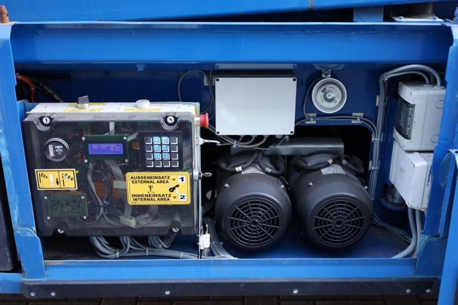 PB LIFT S225-12ES Electric, 22.5m Working Height, 450 - Nacelle ciseaux: photos 3 PB LIFT S225-12ES Electric, 22.5m Working Height, 450 - Nacelle ciseaux: photos 3