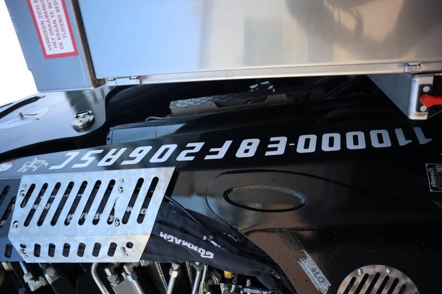 Grue tout-terrain Scania R540 B8X2 With Cormach 110tm Crane Scania 110000-E: photos 13