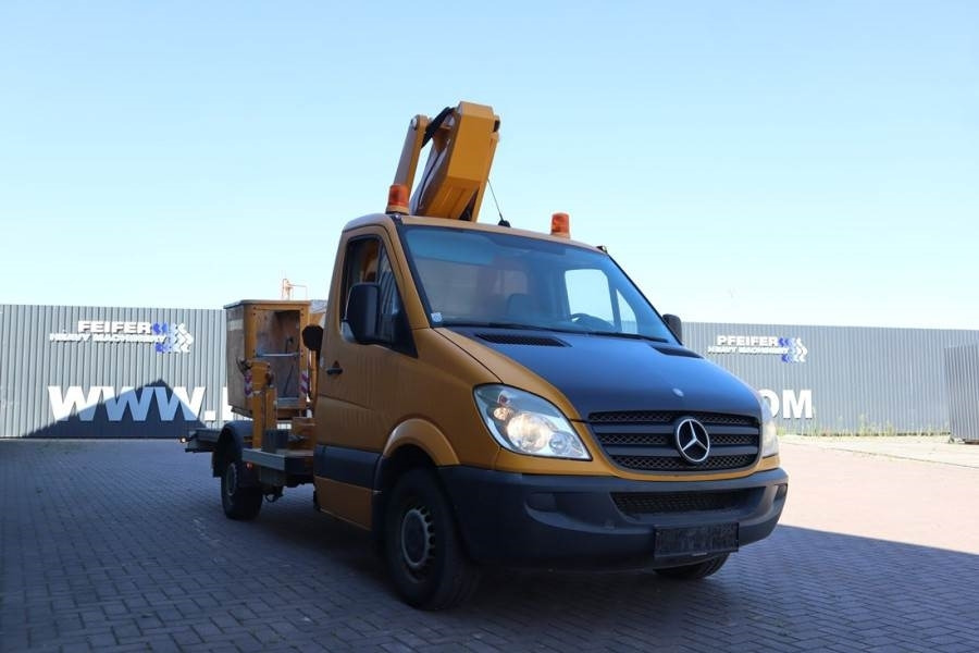 Camion avec nacelle Teupen EURO B16T Driving Licence B/3, Diesel, 16m Working: photos 9