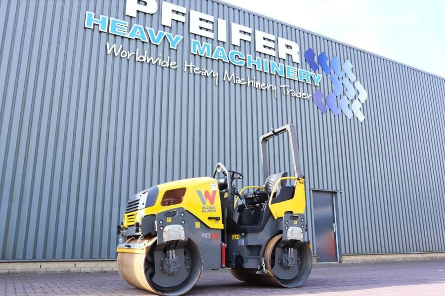 Wacker Neuson RD28-120 Diesel, Front And Rear Vibrating Smooth D - Rouleau compresseur: photos 1 Wacker Neuson RD28-120 Diesel, Front And Rear Vibrating Smooth D - Rouleau compresseur: photos 1