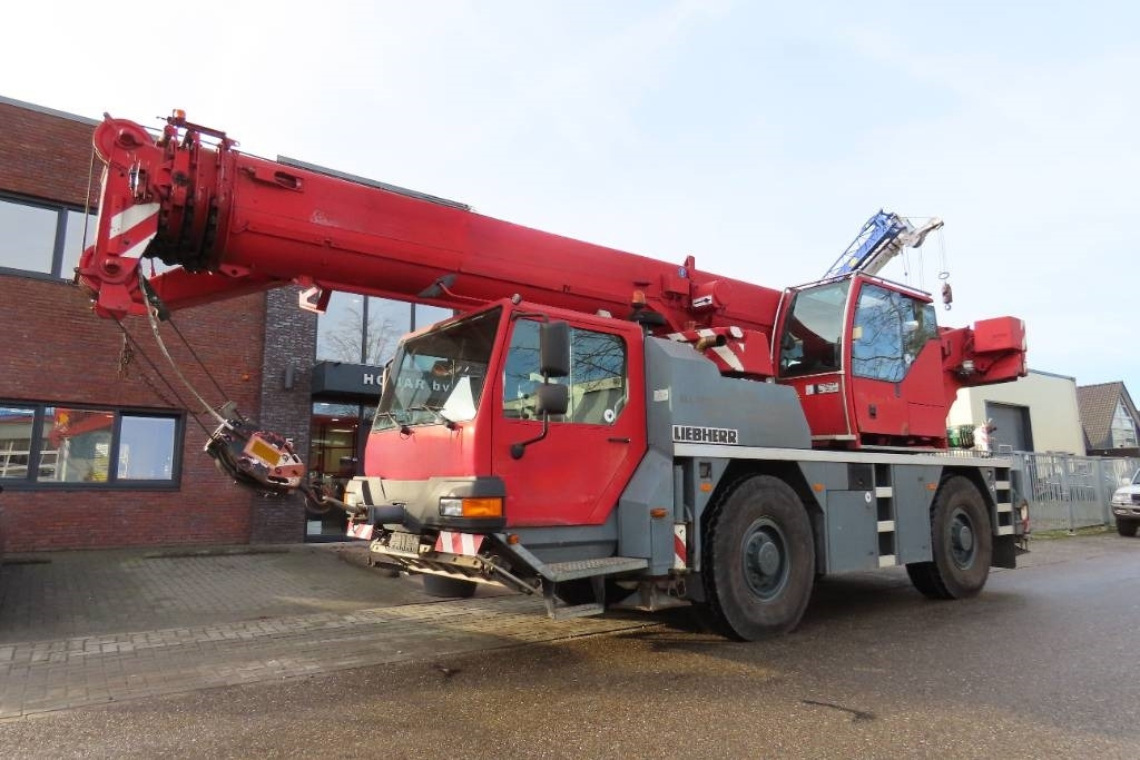 Liebherr LTM 1040-2.1 - Grue tout-terrain: photos 1 Liebherr LTM 1040-2.1 - Grue tout-terrain: photos 1