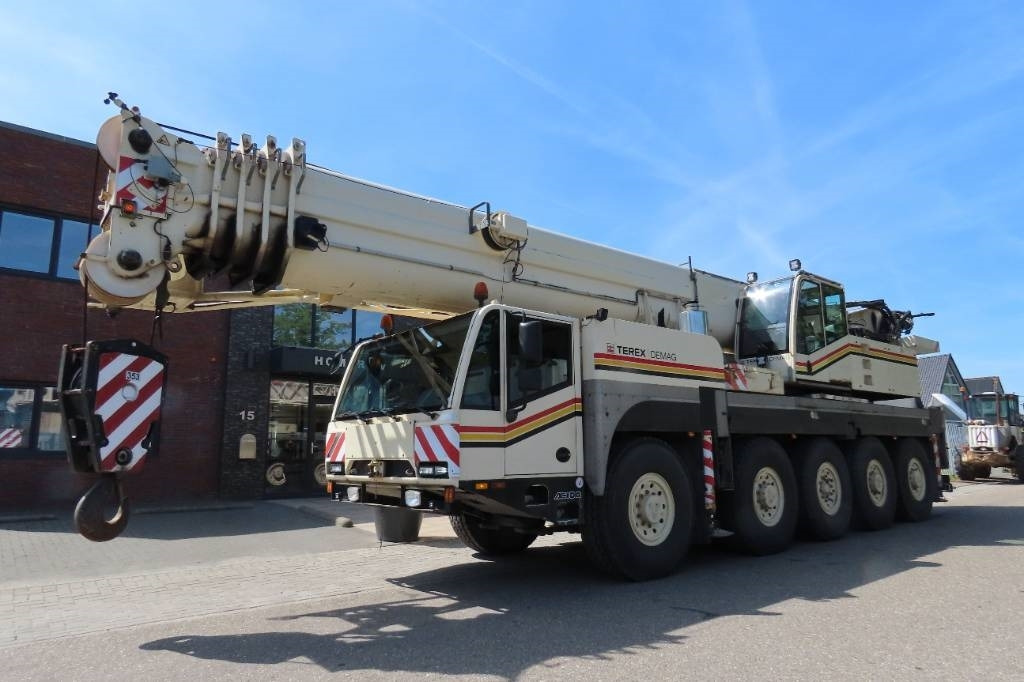 Terex Demag AC 100 - Grue tout-terrain: photos 1 Terex Demag AC 100 - Grue tout-terrain: photos 1