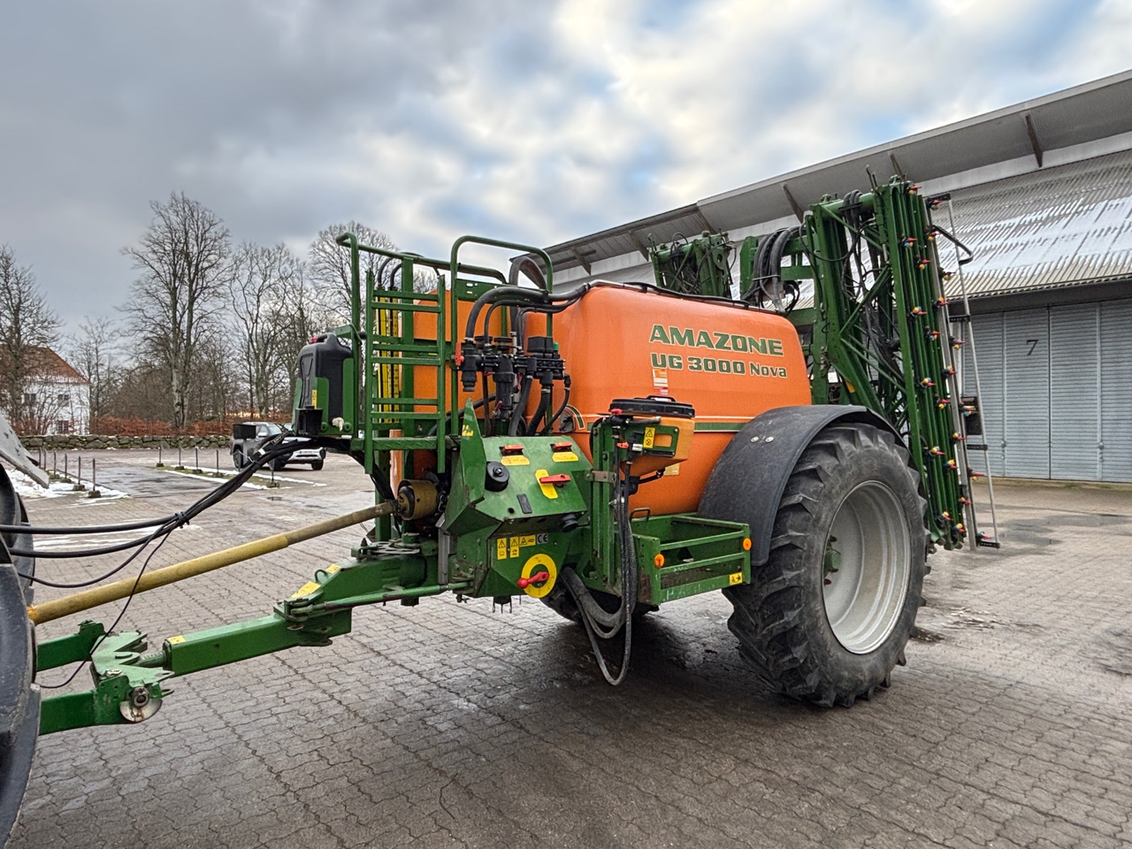 Amazone UG 3000 Nova - Pulvérisateur traîné: photos 1 Amazone UG 3000 Nova - Pulvérisateur traîné: photos 1