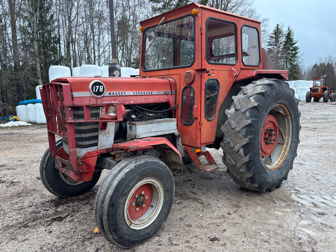 Massey Ferguson 178 - Tracteur agricole: photos 1 Massey Ferguson 178 - Tracteur agricole: photos 1