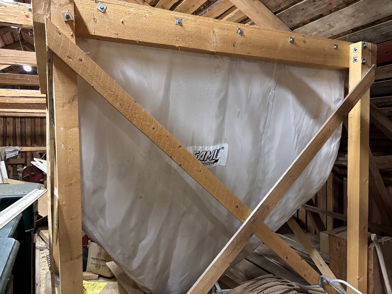 Samlesilo - Matériel d'élevage: photos 1 Samlesilo - Matériel d'élevage: photos 1