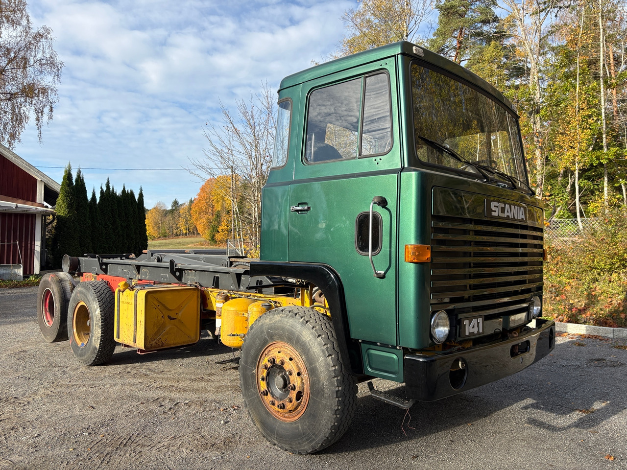 Scania 141 - Camion porte-conteneur/ Caisse mobile: photos 1 Scania 141 - Camion porte-conteneur/ Caisse mobile: photos 1