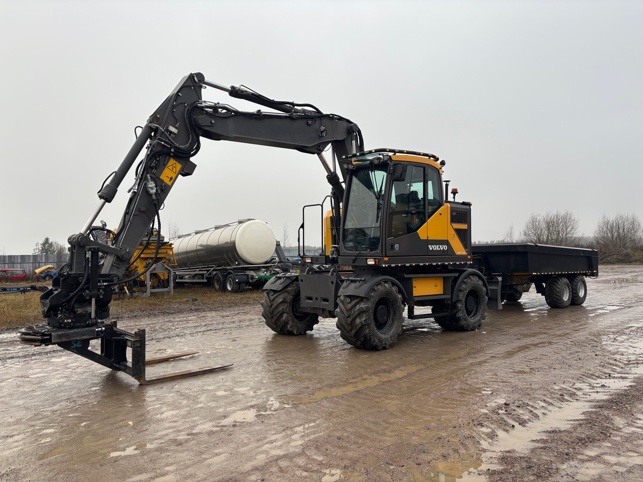 Volvo EWR150E - Pelle: photos 1 Volvo EWR150E - Pelle: photos 1