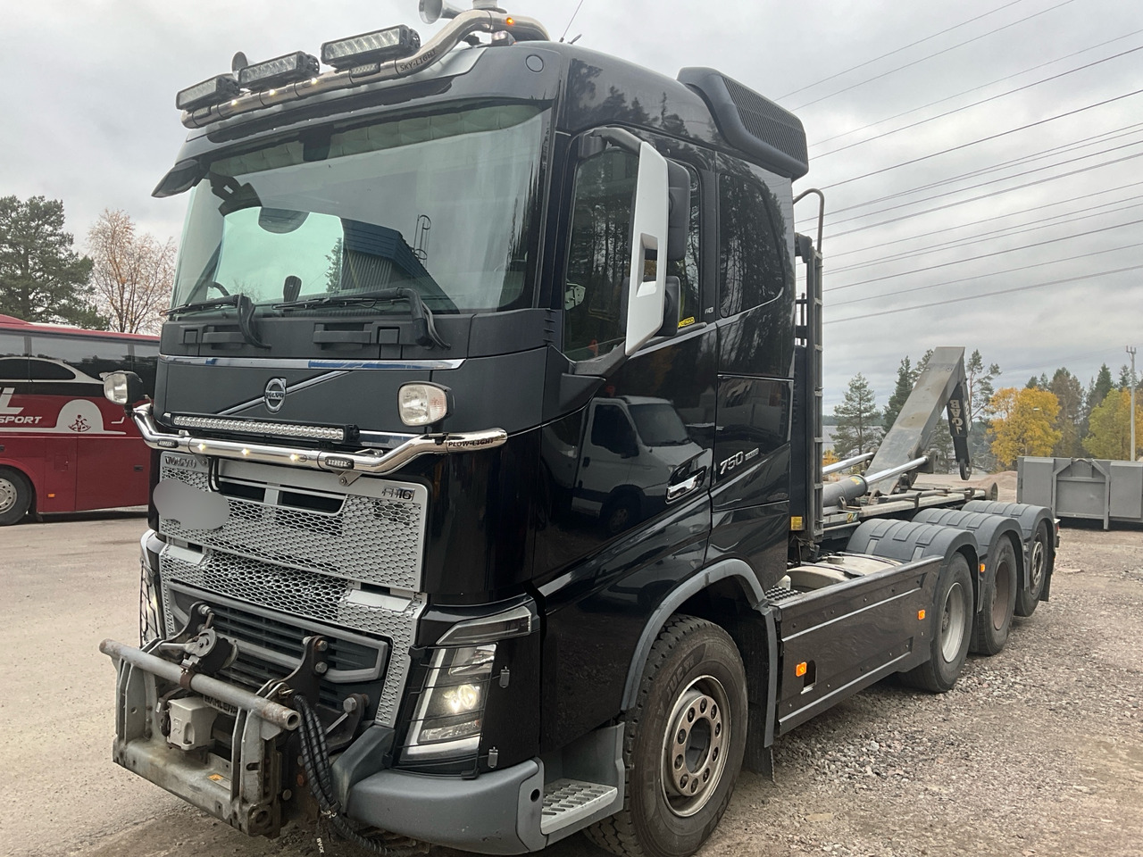Volvo FH16 Tridem - Camion ampliroll: photos 1 Volvo FH16 Tridem - Camion ampliroll: photos 1