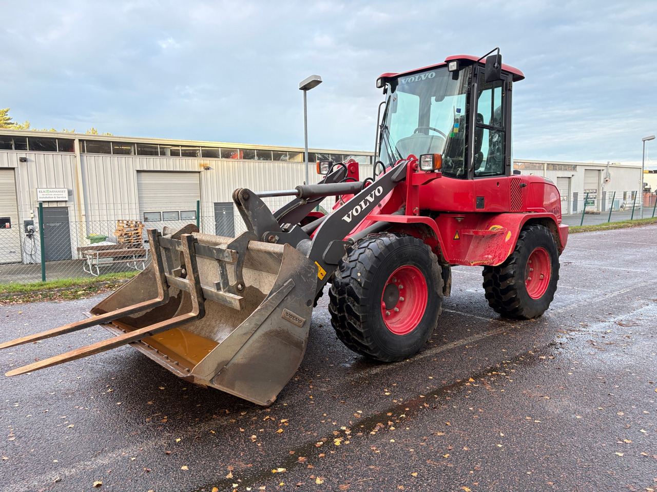 Volvo L35G - Chargeuse sur pneus: photos 1 Volvo L35G - Chargeuse sur pneus: photos 1
