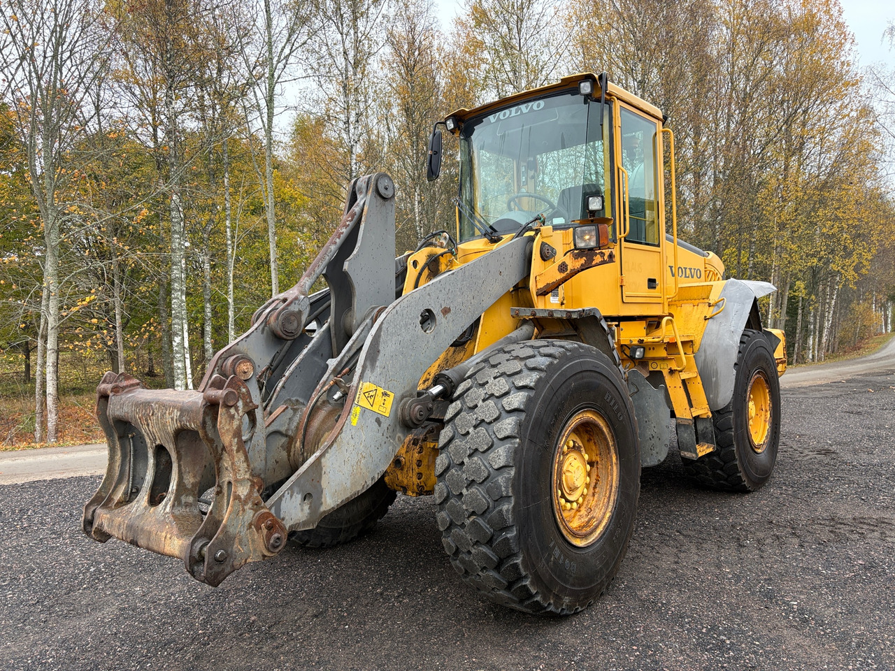 Volvo L90E - Chargeuse sur pneus: photos 1 Volvo L90E - Chargeuse sur pneus: photos 1