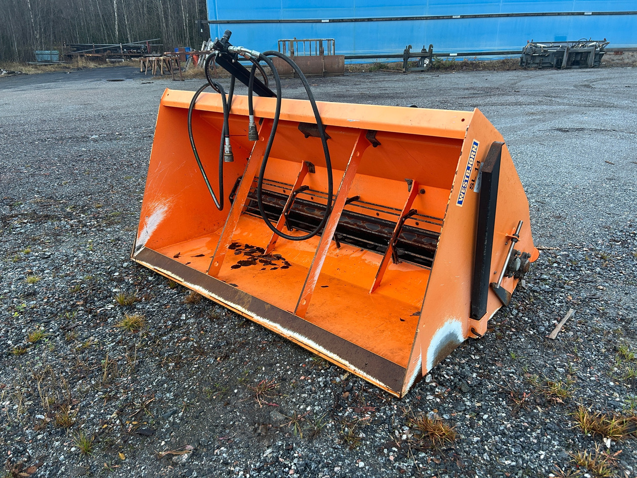 Westbjørn SL14 - Epandeur de sable: photos 1 Westbjørn SL14 - Epandeur de sable: photos 1