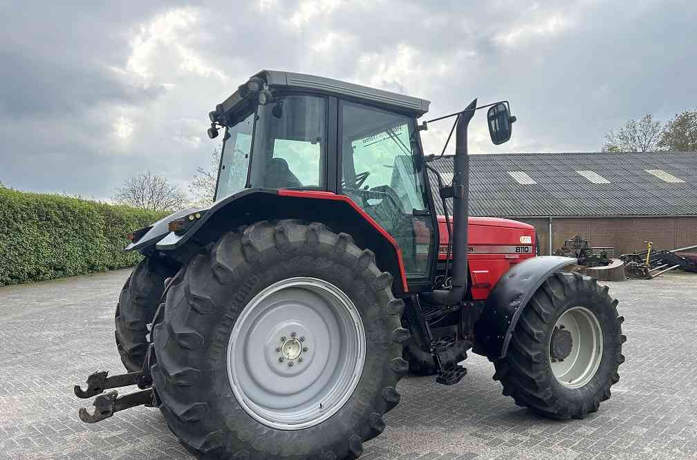 Massey Ferguson 8110 dynashift - Tracteur agricole: photos 4 Massey Ferguson 8110 dynashift - Tracteur agricole: photos 4