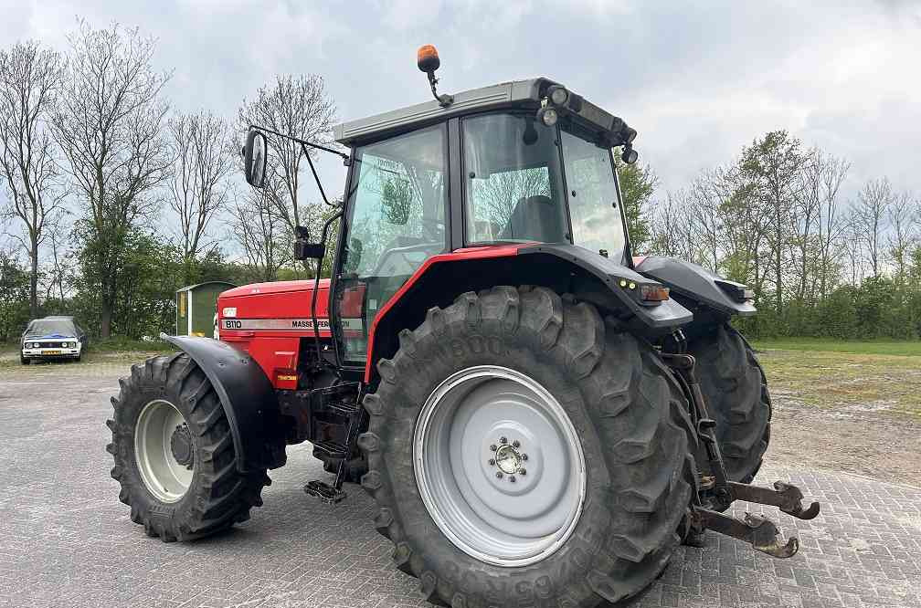 Massey Ferguson 8110 dynashift - Tracteur agricole: photos 2 Massey Ferguson 8110 dynashift - Tracteur agricole: photos 2